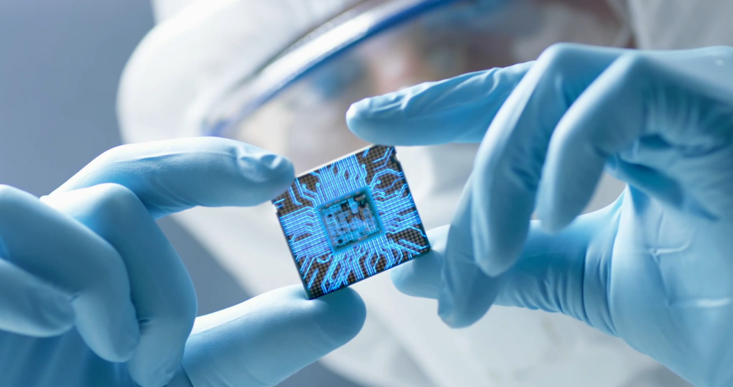 芯片制造的五大關鍵工藝與前沿創(chuàng)新技術突破和芯片清洗劑介紹