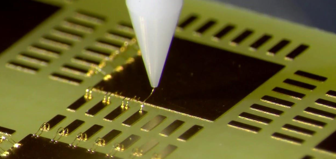 半導(dǎo)體器件的混合鍵合技術(shù)和芯片清洗劑介紹