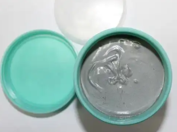 無鉛錫膏與有鉛錫膏在芯片封裝工藝中的應用與合明科技錫膏助焊劑清洗劑介紹